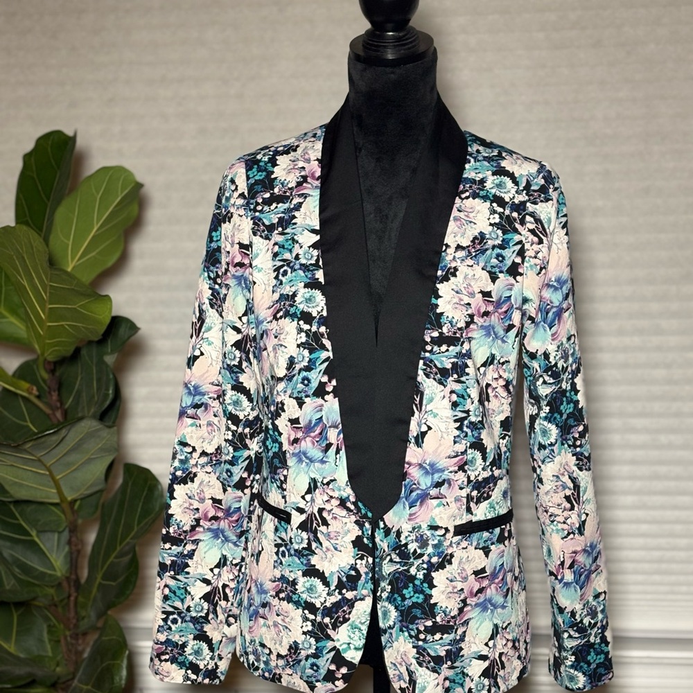 LC Lauren Conrad Black and Floral Blazer